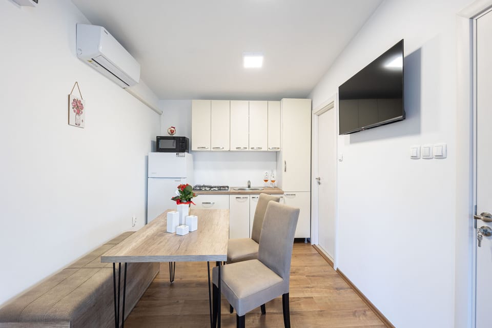 House, Smoking | 2 bedrooms