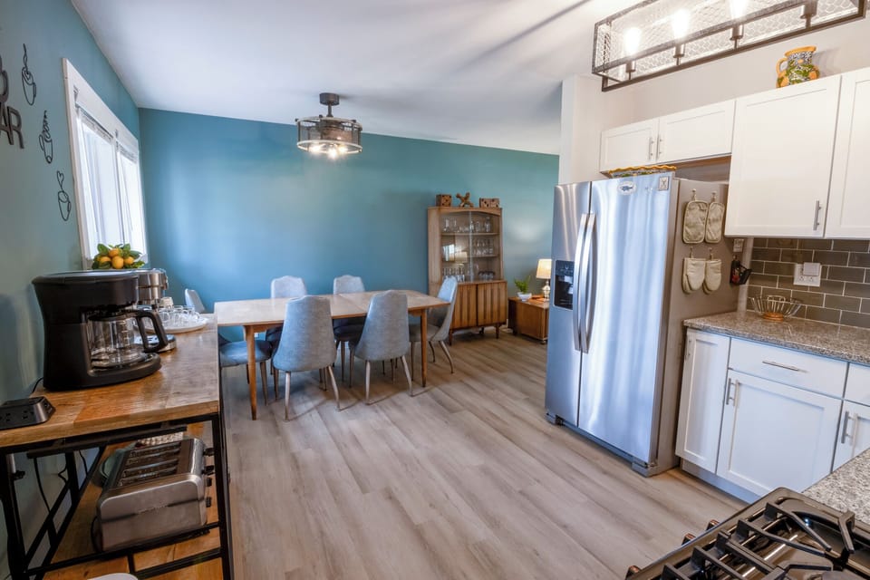 Main Level | Kitchen | Dining