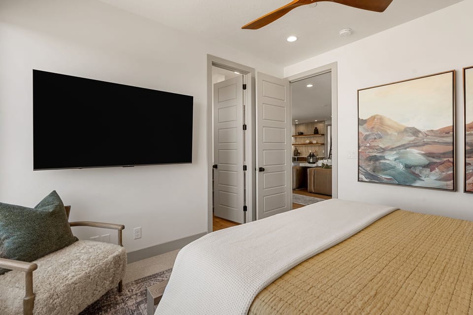 King Bedroom