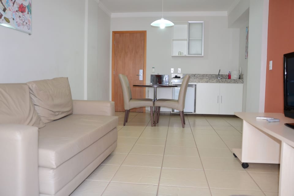 Standard Apartment | Private kitchenette | Fridge, microwave, griddle