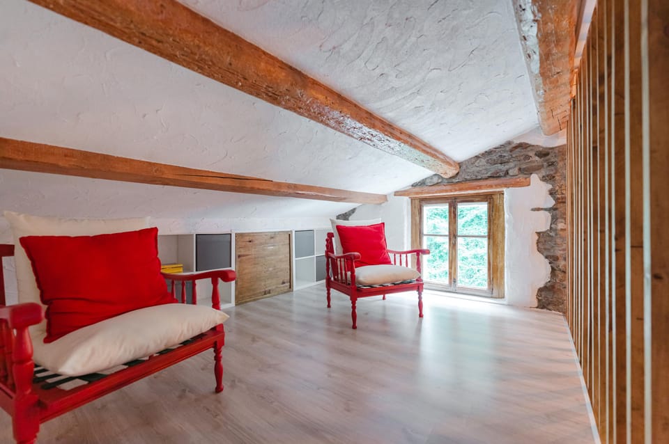 Apartment, Lake View | Soundproofing
