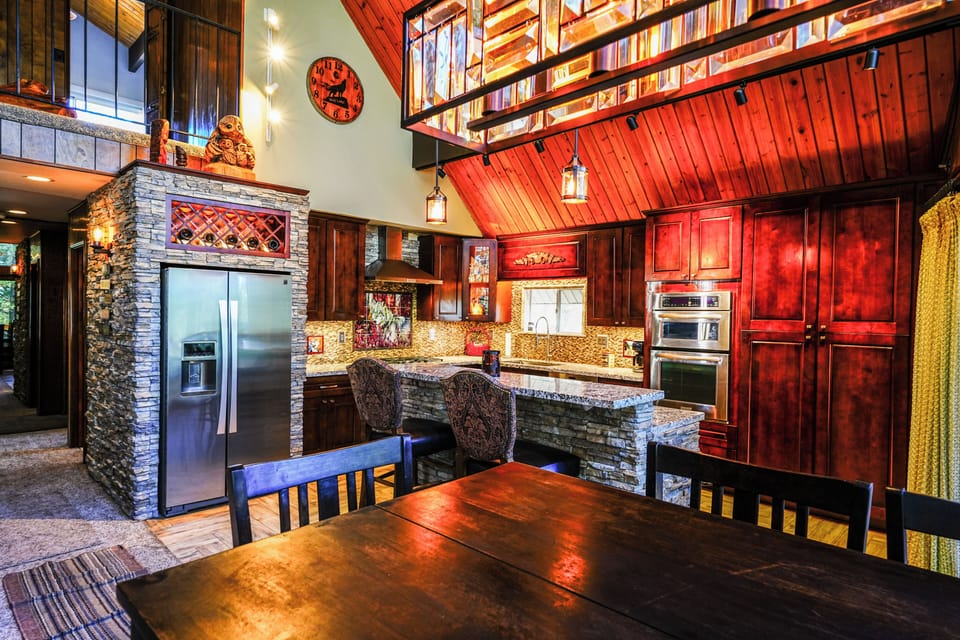 House, Patio, Garden View | Dining