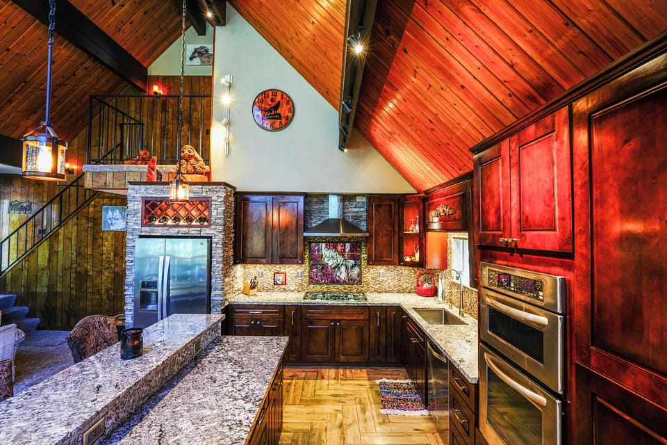 House, Patio, Garden View | Private kitchen