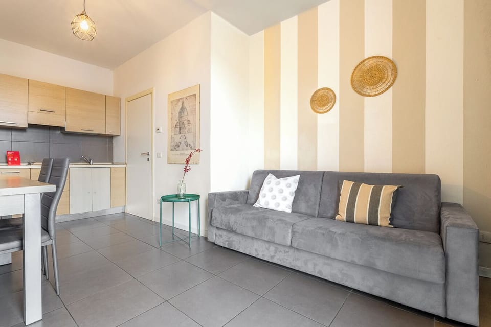 Family Apartment, Balcony | Living area