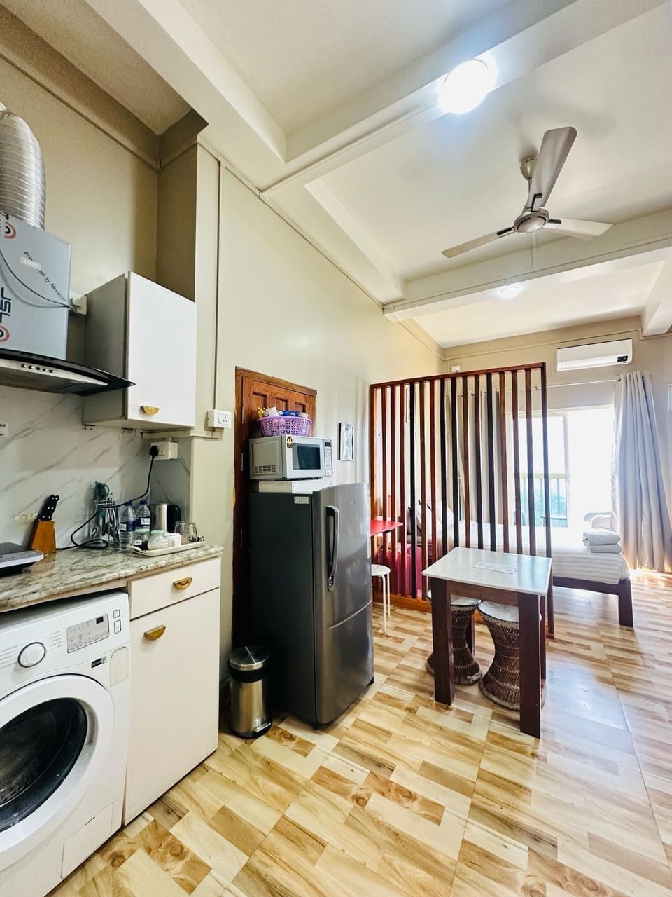 Deluxe Studio, Balcony, Mountain View | Living area | 32-inch LED TV with digital channels