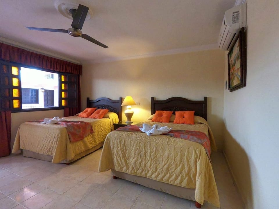 Premier Double Room | Desk, free WiFi, bed sheets