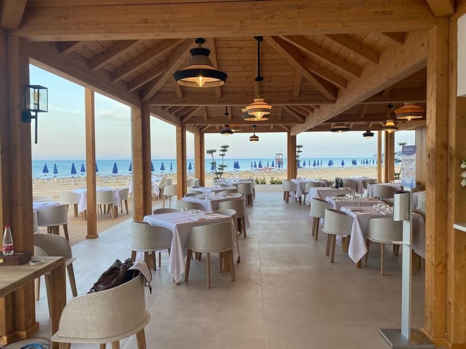 Beach bar