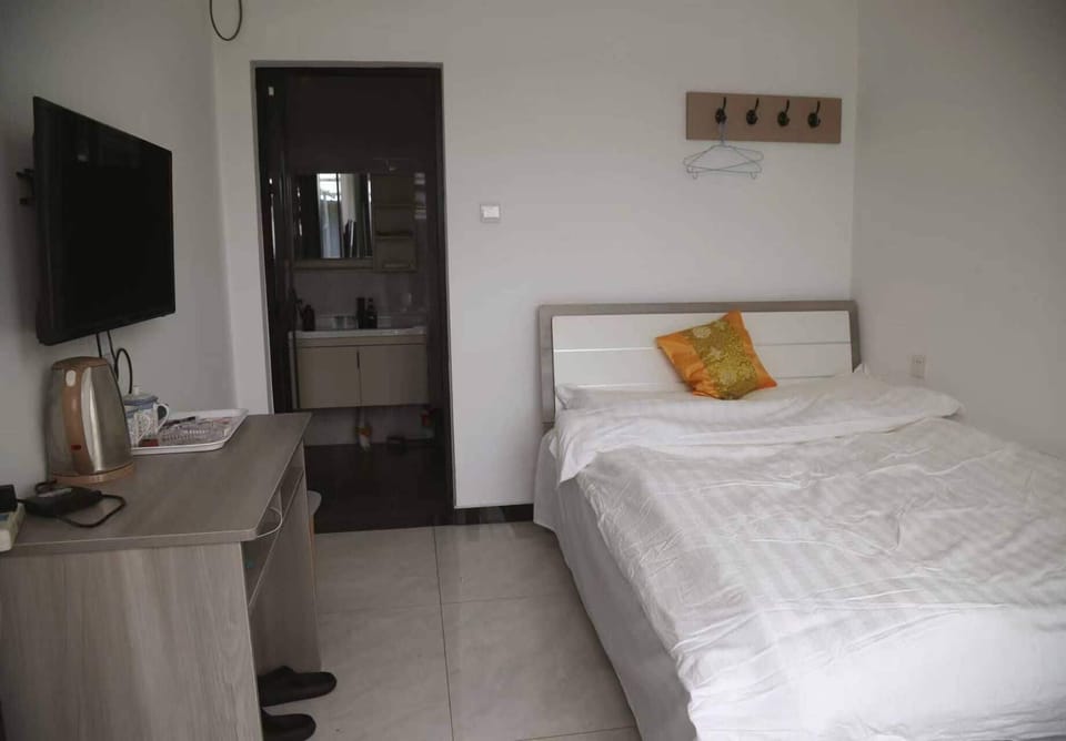 Economy Double Room | WiFi (free)