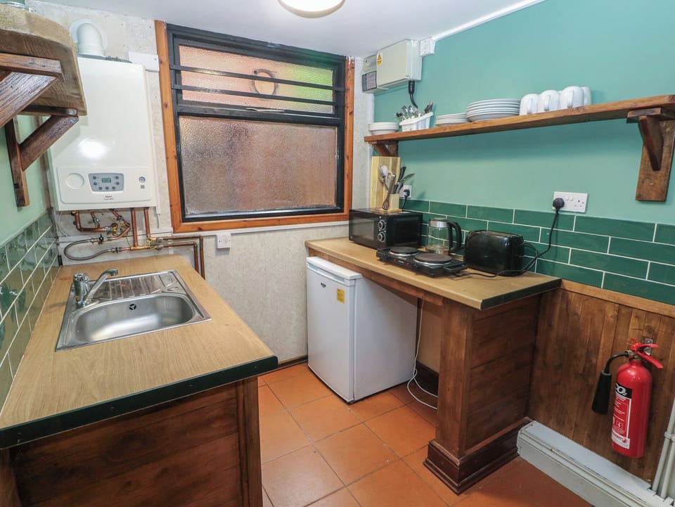 Cottage | Private kitchen | Cookware/dishes/utensils