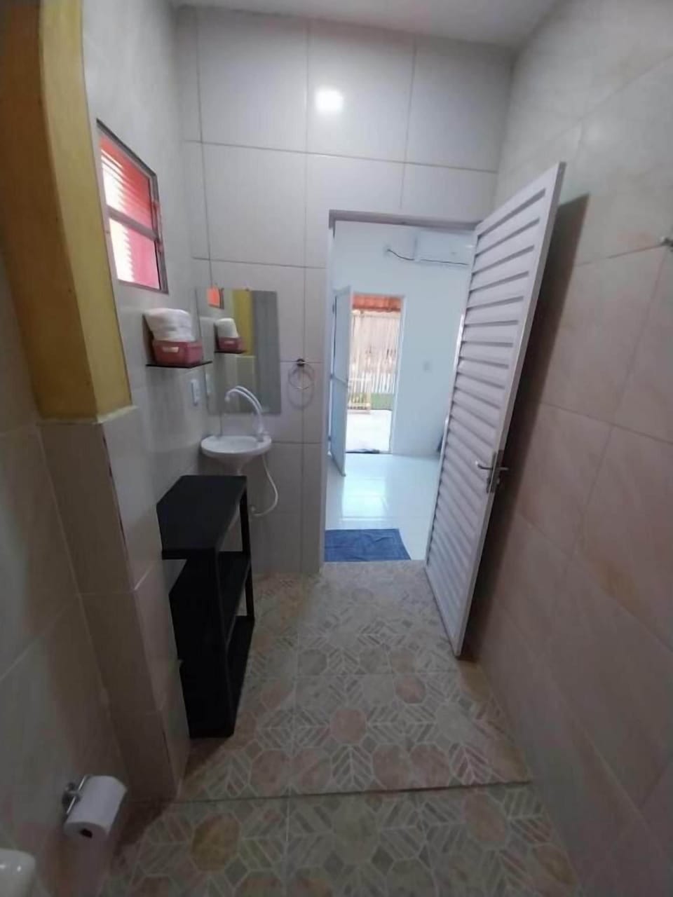 Family Room, Balcony, Garden View | Bathroom | Soap, shampoo, toilet paper