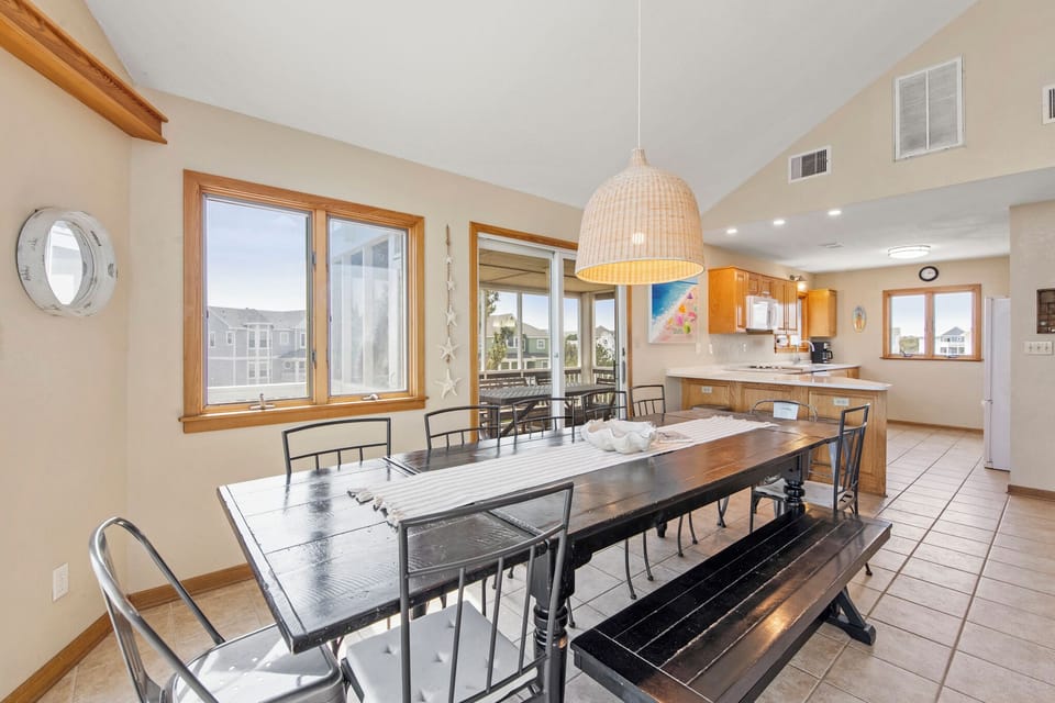 VOH138: Shell Cottage | Top Level Dining Area