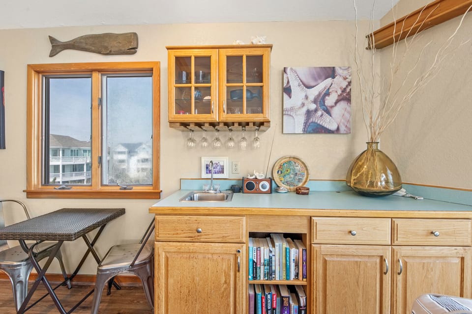 VOH138: Shell Cottage | Top Level Living Area