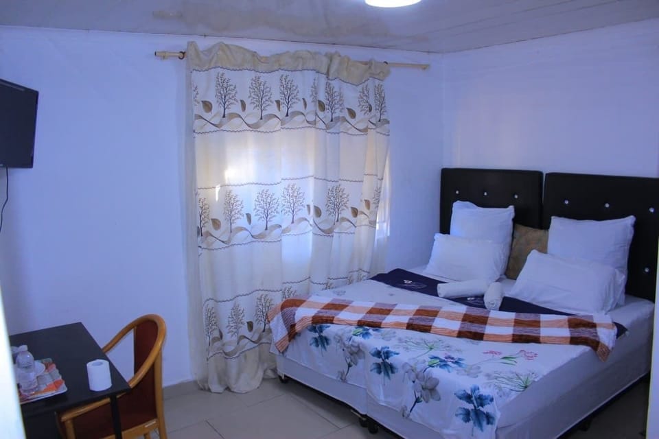 Classic Single Room | Desk, free WiFi