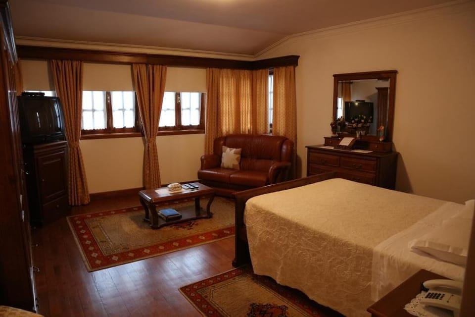 In-room safe, blackout drapes, soundproofing, free WiFi
