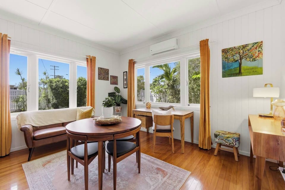 A secondary living area provides additional space for work, games or quiet reading.