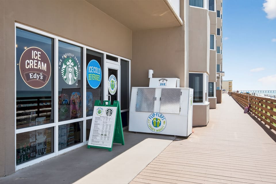 On site Cafe serves Starbucks coffee (all the fancy drinks!), ice cream, frozen drinks, and is a little convenience store. On vacation, I'm a morning regular here! 