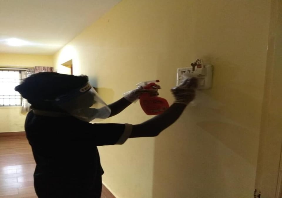 In-room safe, desk, soundproofing, iron/ironing board