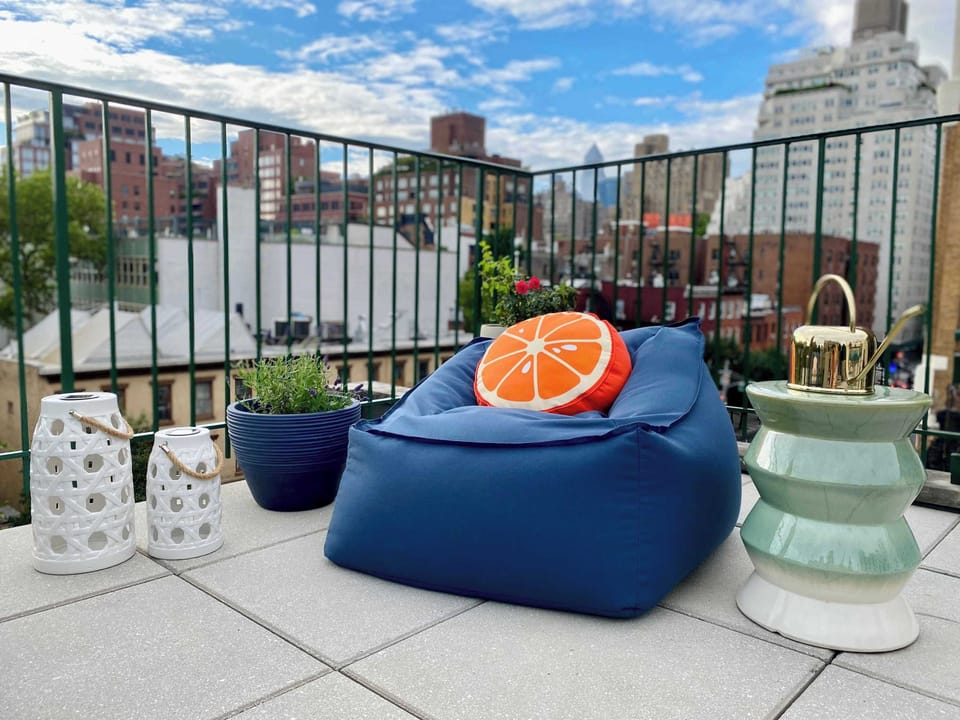 Soak in the rays while you overlook 6th Ave
