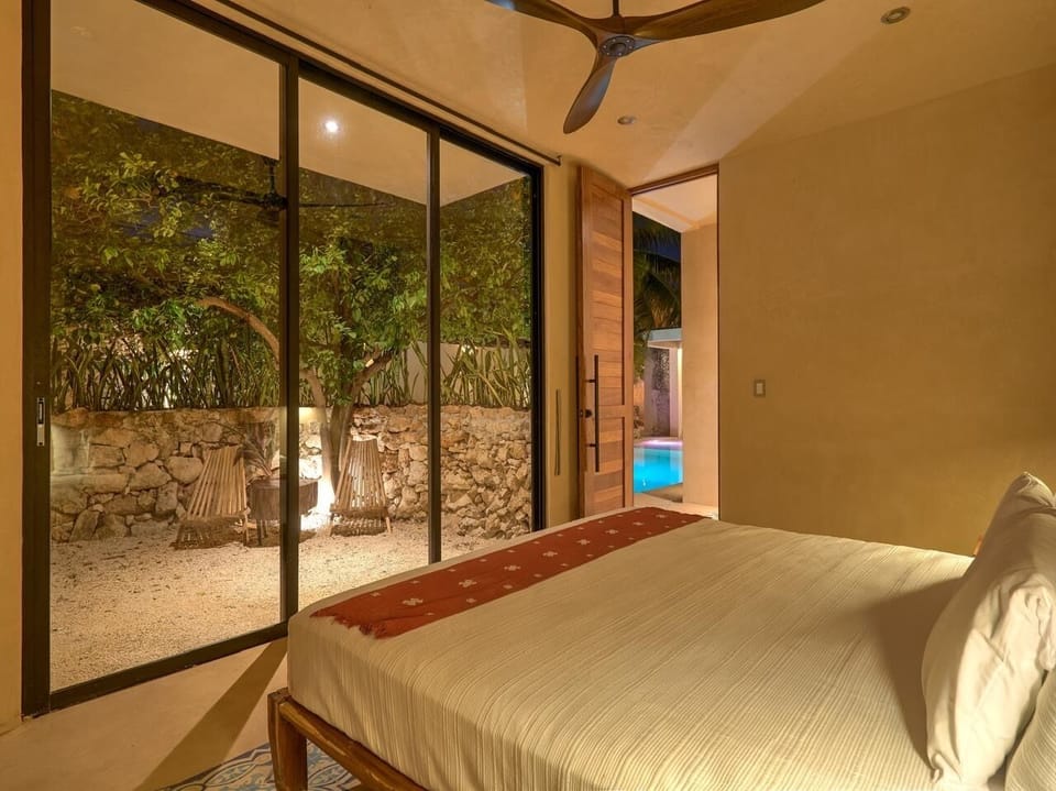Superior Suite, Patio, Garden View | Desk, blackout drapes, WiFi (free)