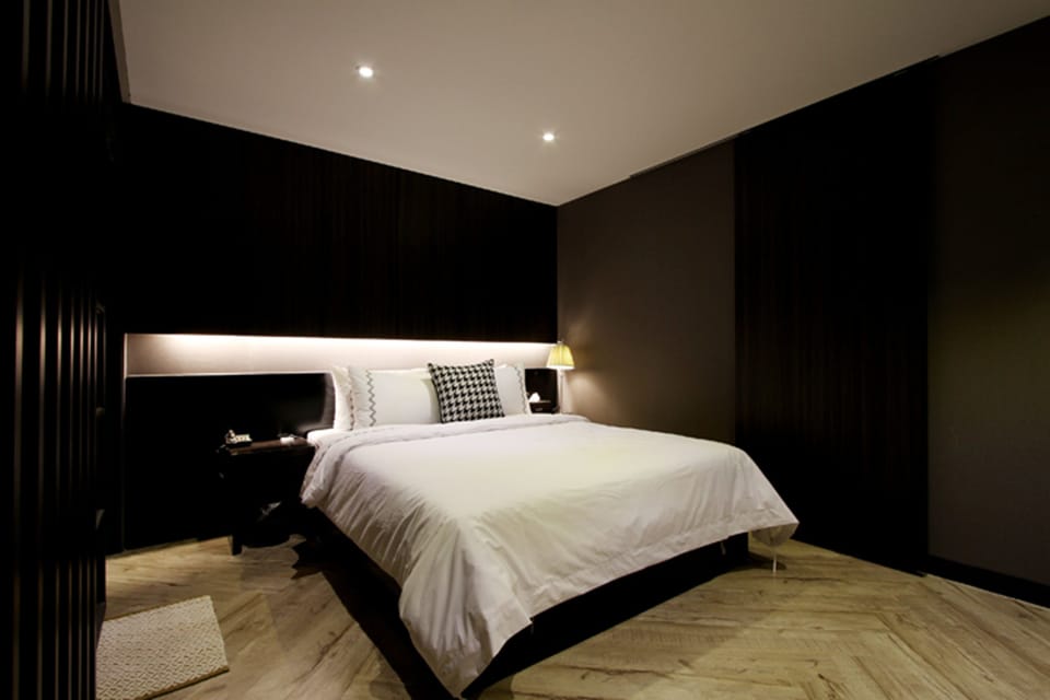 Deluxe Room | Desk, soundproofing, free WiFi