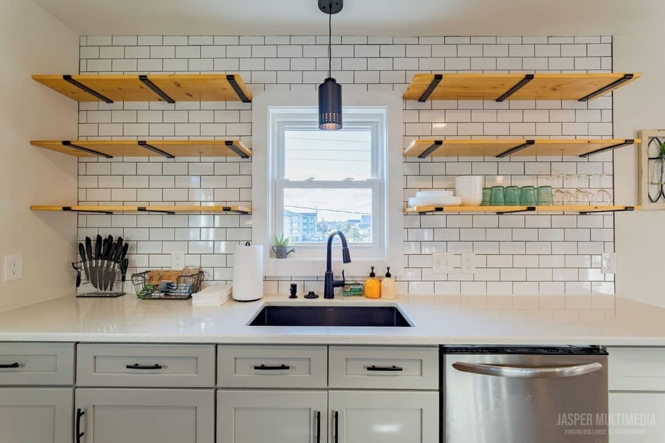 Beautfully remodeled and functional 