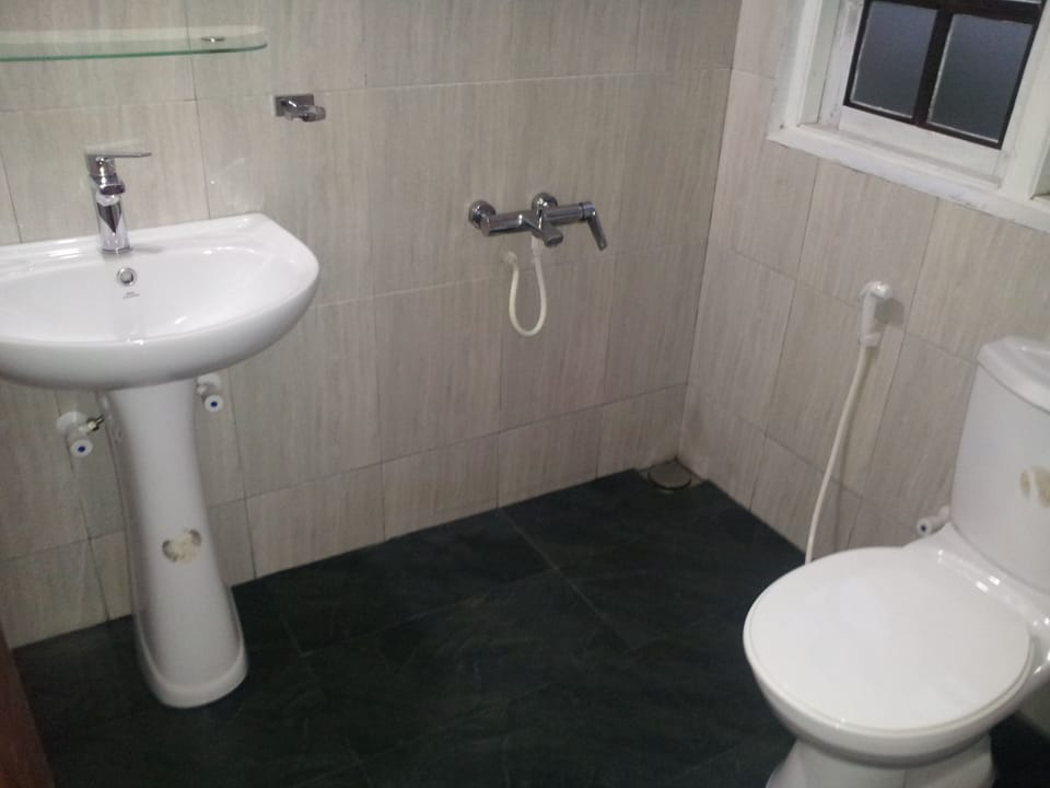 Andrews Hostel Bed and Breakfast in Nuwara Eliya