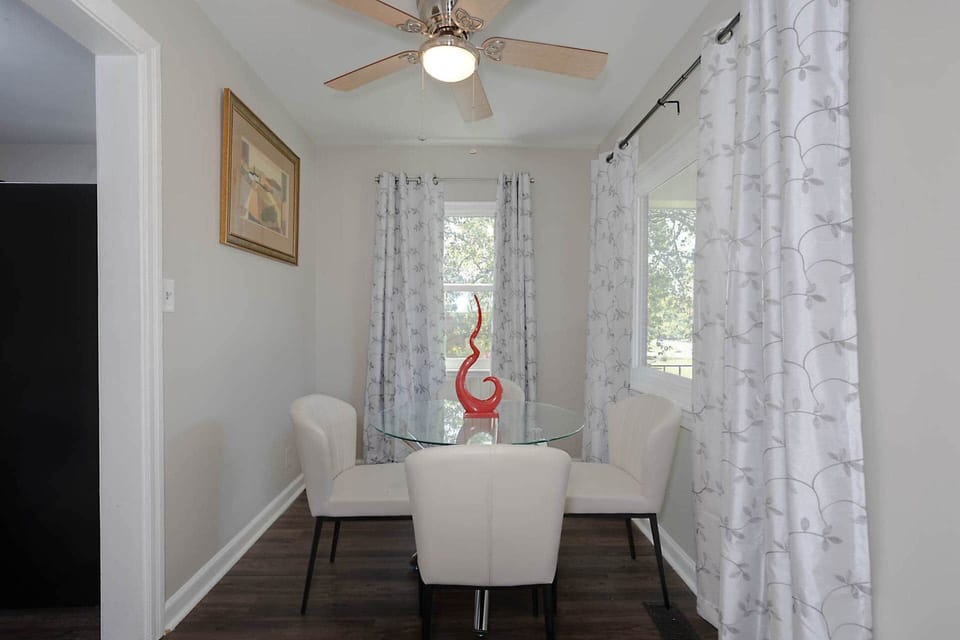Dining Room Alt Angle