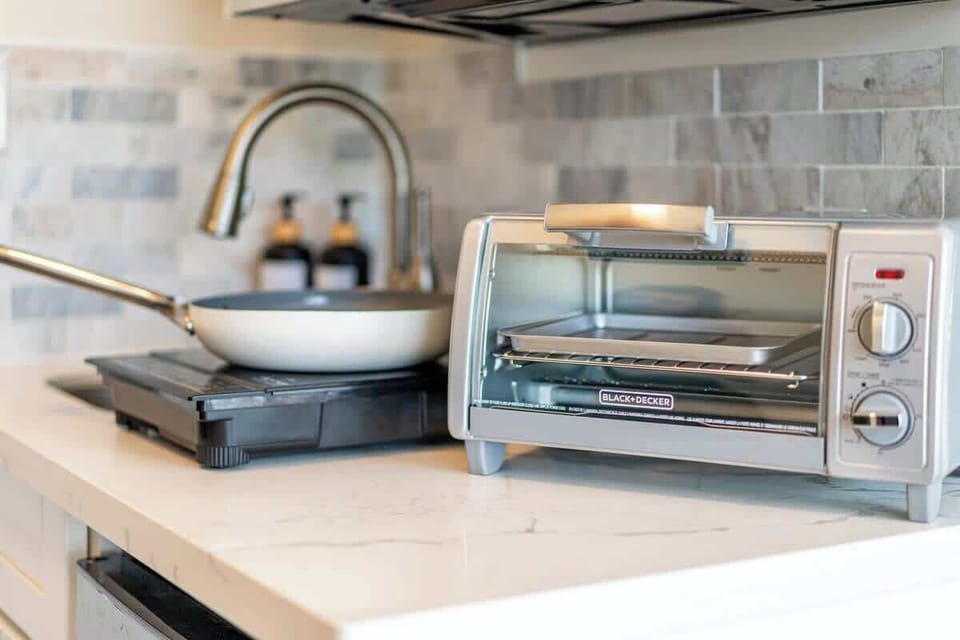Packed with amenities and conveniences, our kitchenette is a favorite among guests who say, "the kitchen is well stocked!"★