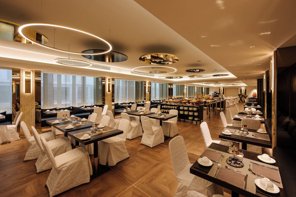 Daily buffet breakfast for a fee