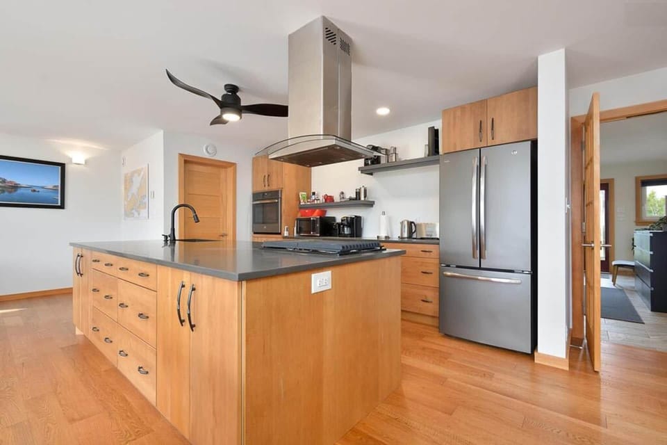 Open kitchen
