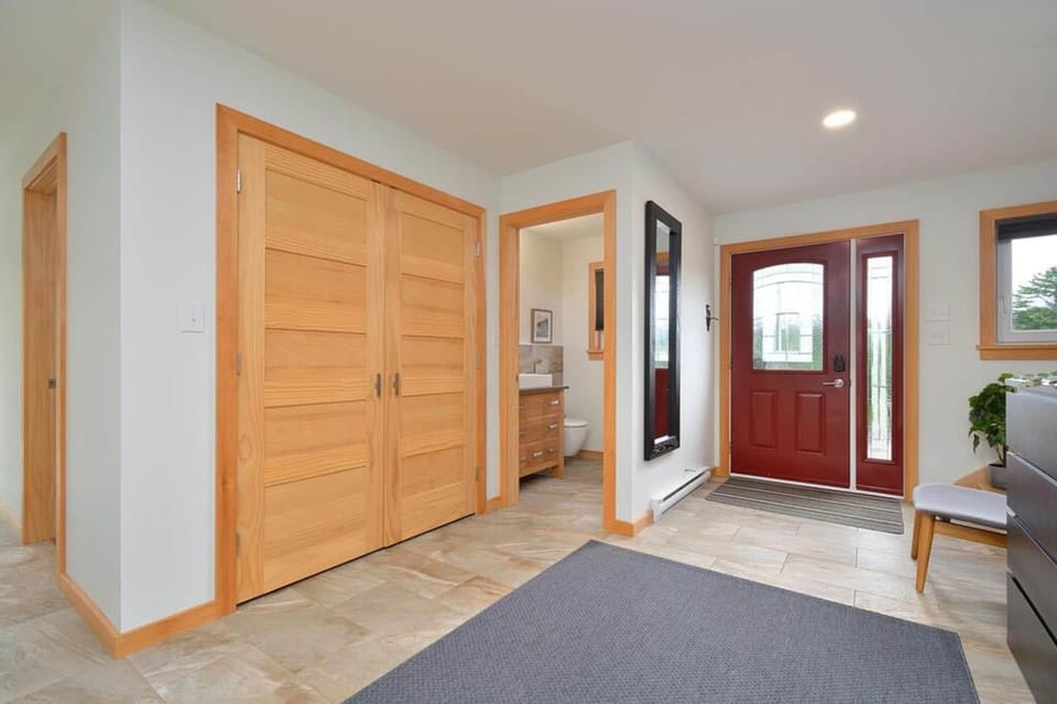Foyer closet and bathroom