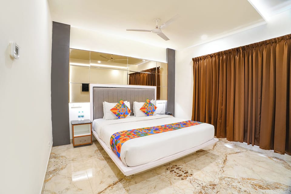 Executive Room | Egyptian cotton sheets, premium bedding, in-room safe, free WiFi