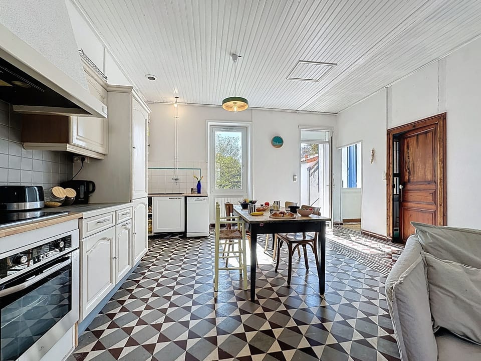 Kitchen / Dining Room