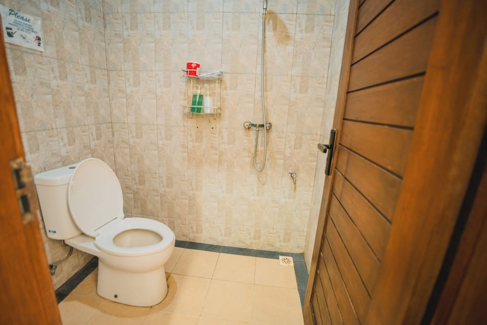 Bidet, towels, soap, shampoo