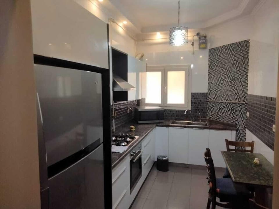 Apartment, 2 Bedrooms | Private kitchen