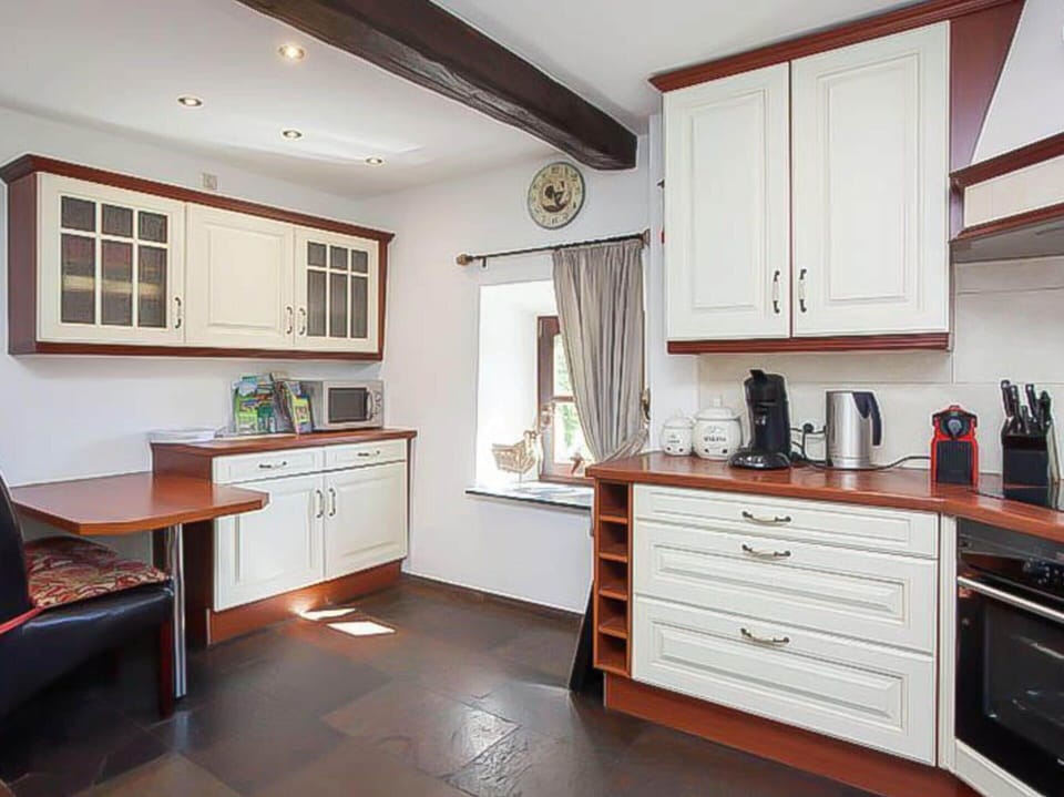 House | Private kitchen | Highchair