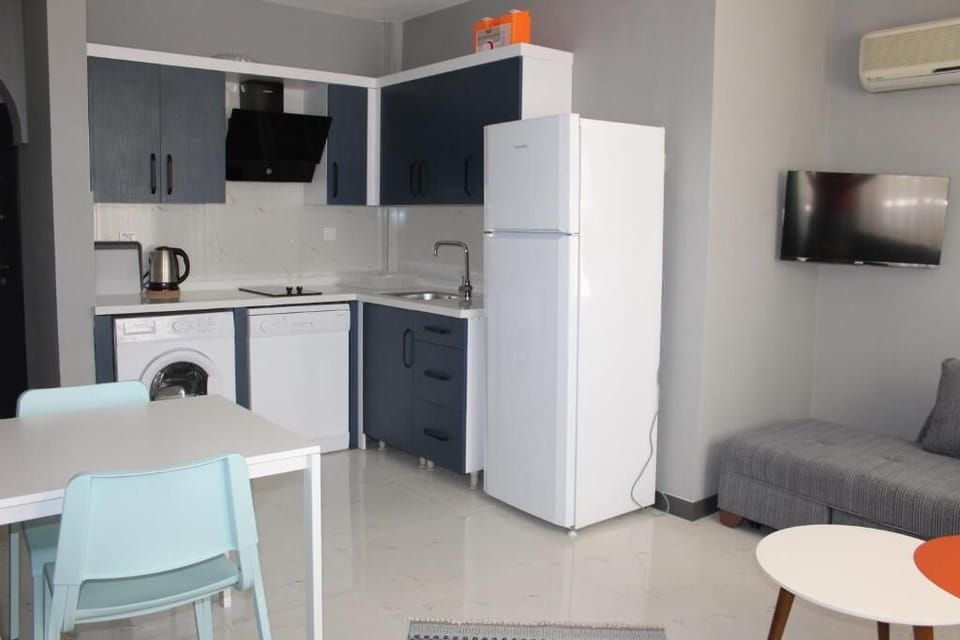 Basic Condo, 2 Bedrooms | Interior