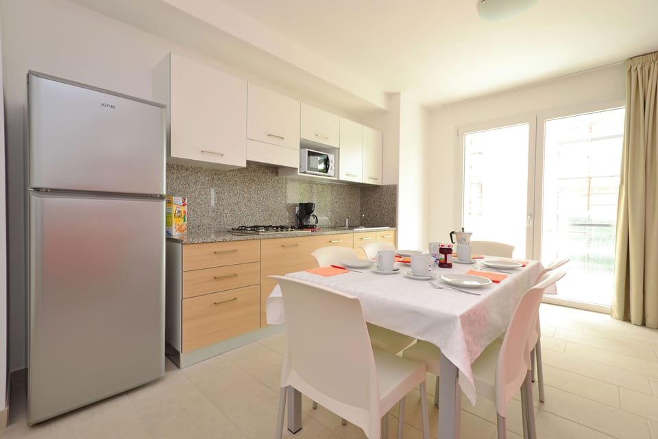 Apartment, 1 Bedroom, Balcony | Interior