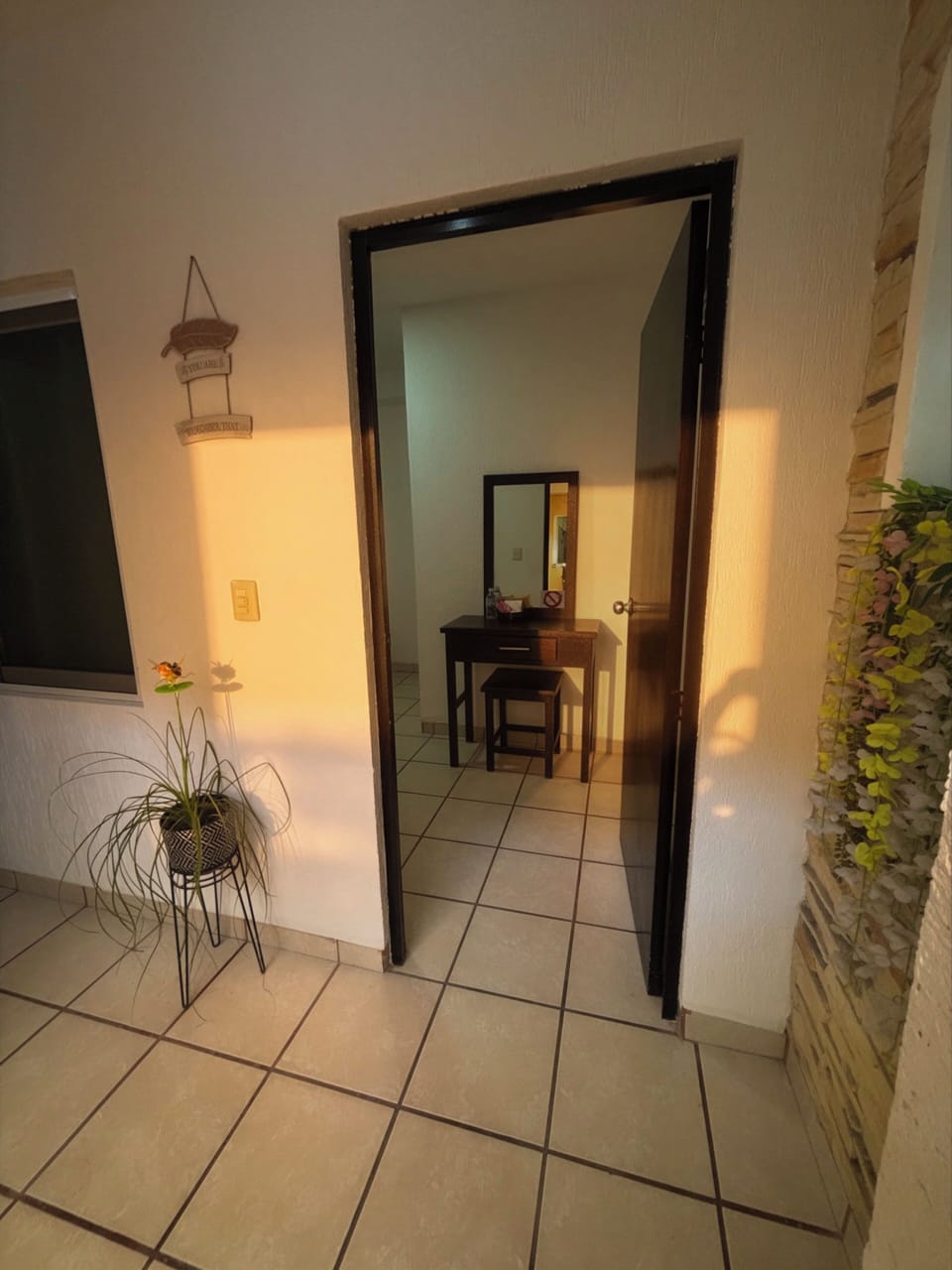 Classic Single Room | Down comforters, iron/ironing board (on request), WiFi (free)