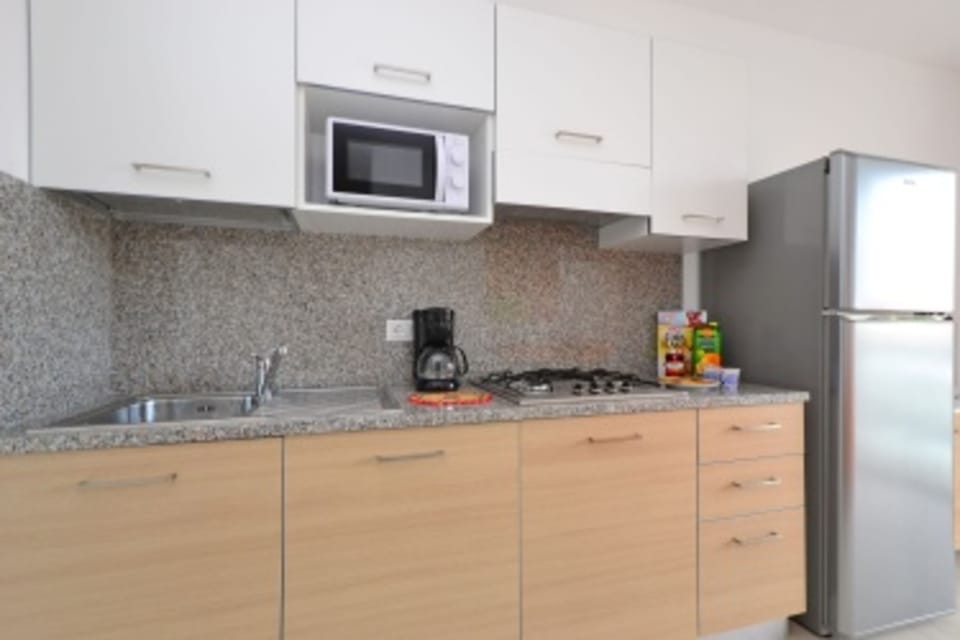 Apartment, 2 Bedrooms, Balcony, Garden View | Interior