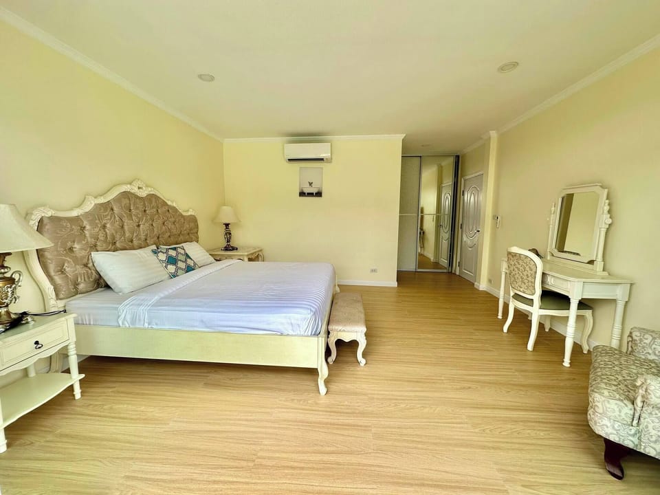 Villa, 5 Bedrooms, Accessible, Smoking | 5 bedrooms