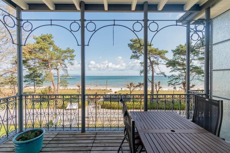 Beach/ocean view