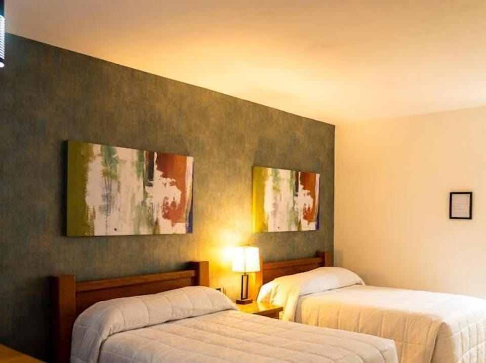 Standard Double Room, 1 Bedroom, Patio, Courtyard View | In-room safe, free WiFi, bed sheets