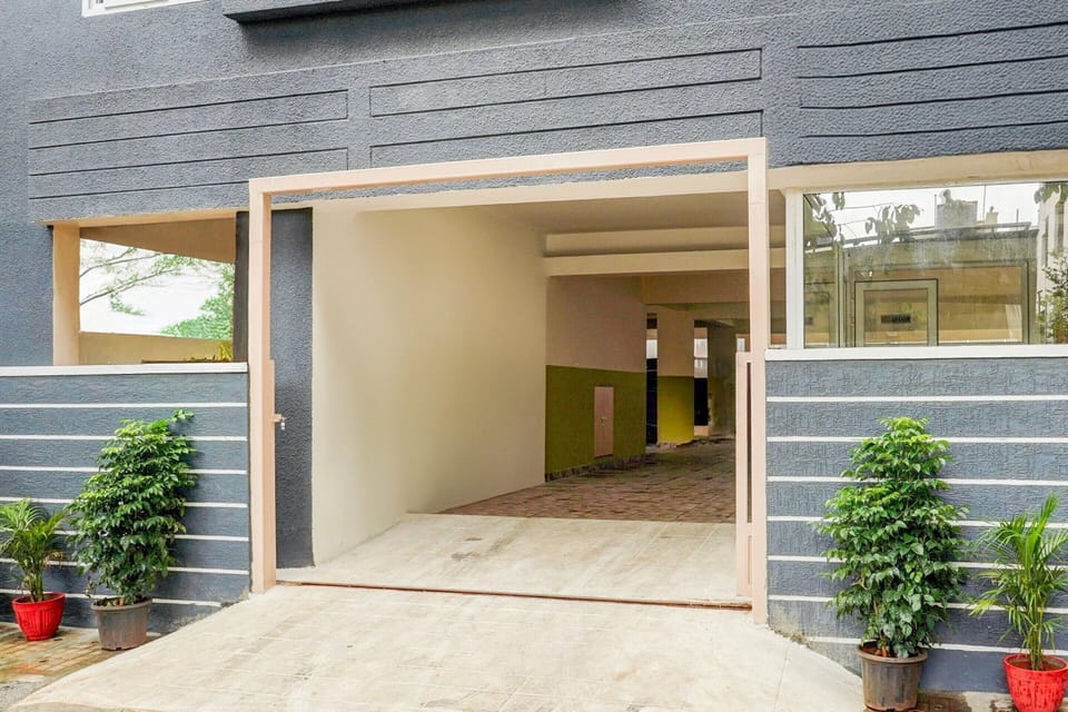 House | Reception