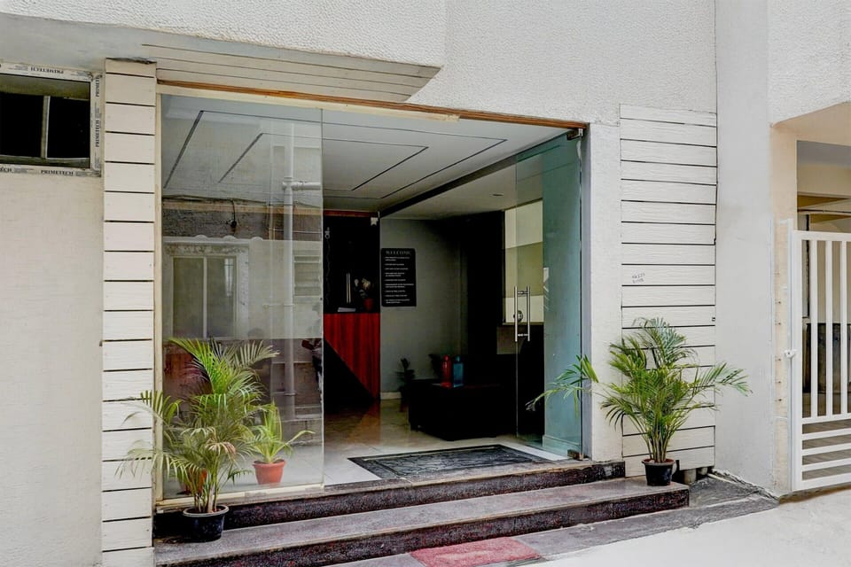 House | Reception