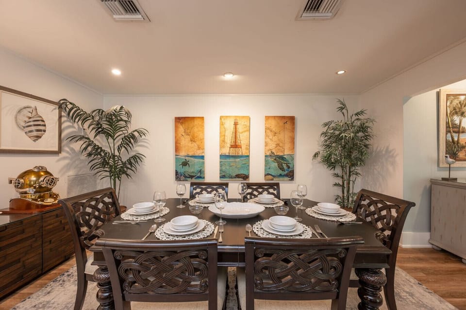 Indoor dining table perfect for family meal
