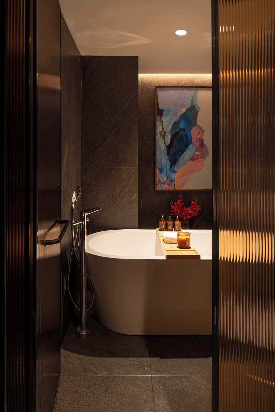 Deluxe Twin | Bathroom | Separate tub and shower, free toiletries, hair dryer, slippers