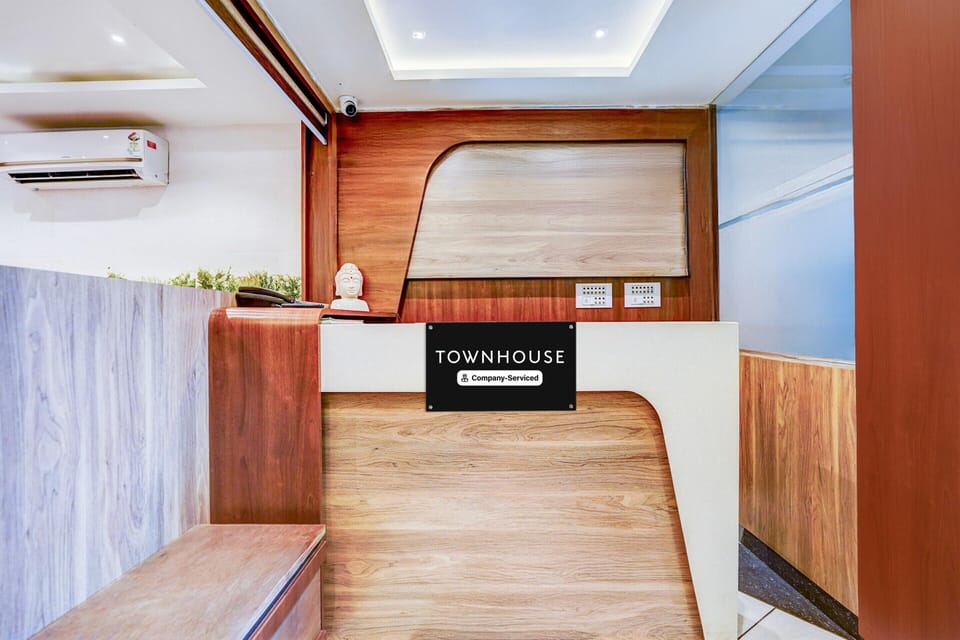 House | Reception