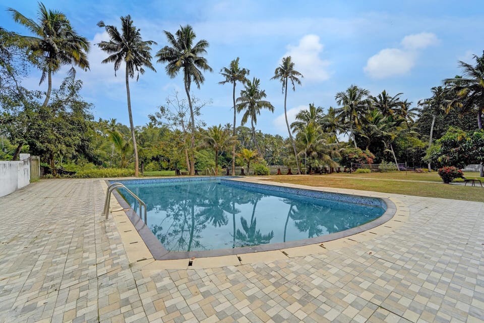 House | Pool