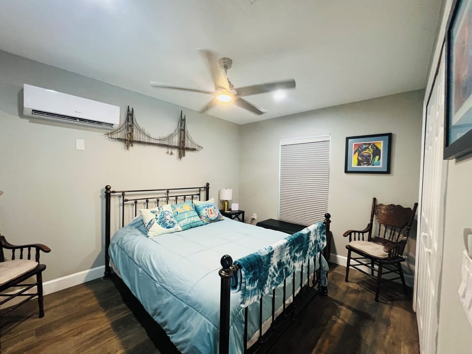 Queen size bed in one bedroom.